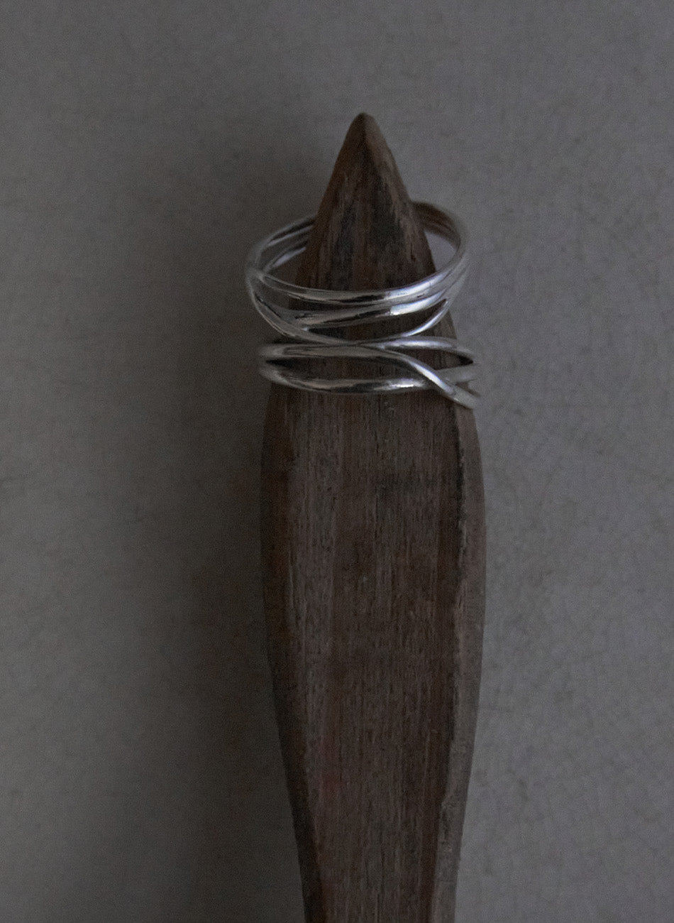 Basic - Wrapped Line Ring
