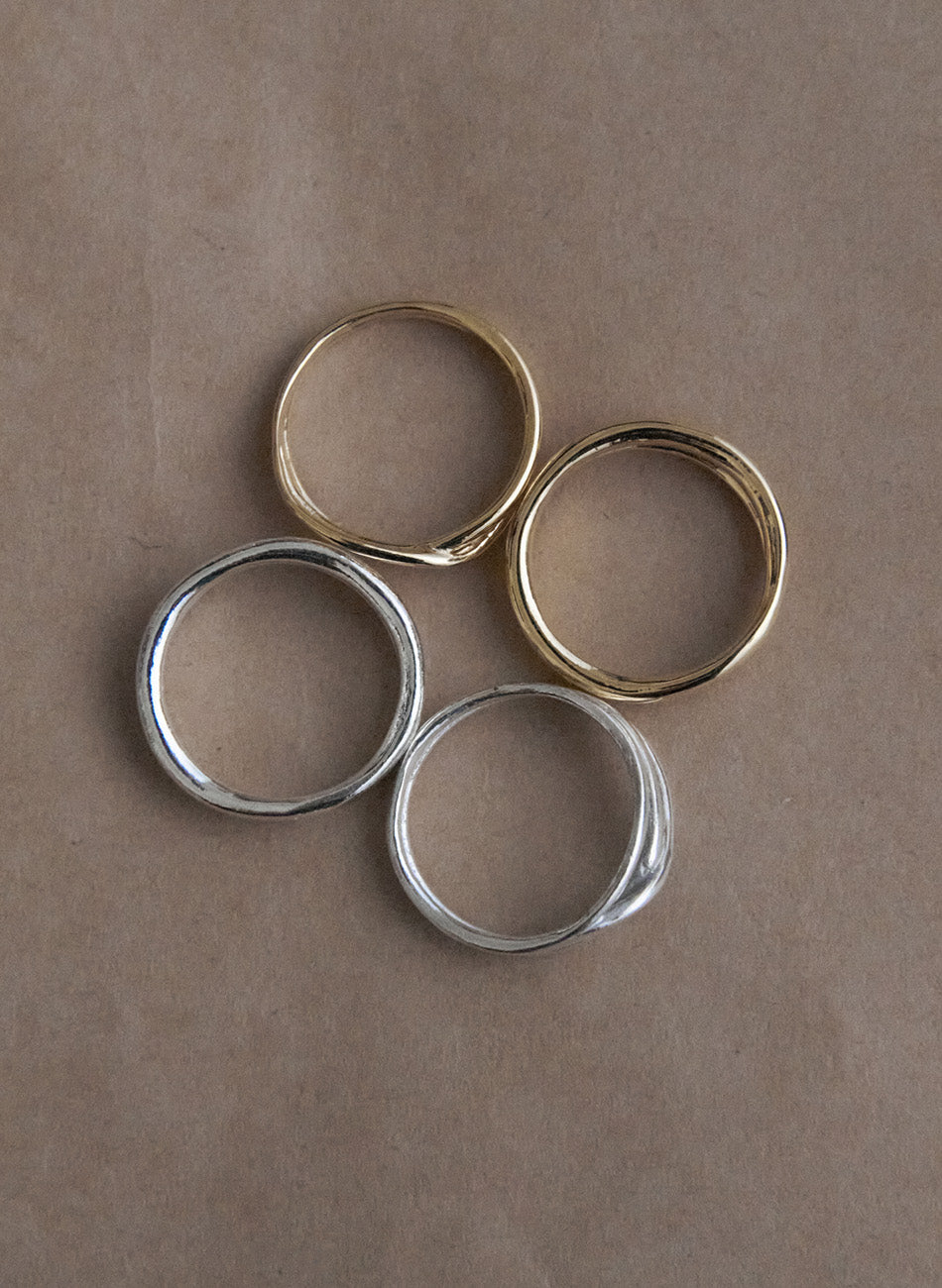 Basic - Wrapped Line Ring