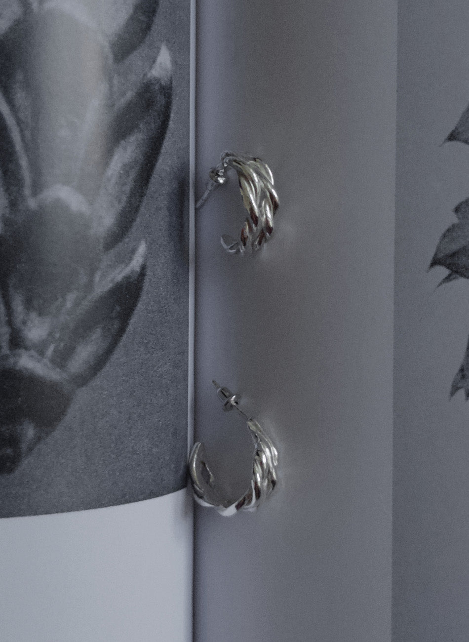 TWINE – Hoop Earring